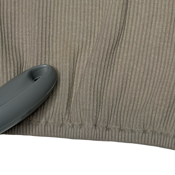 Fable & Ford Ribbed Set - Picture 4 of 7